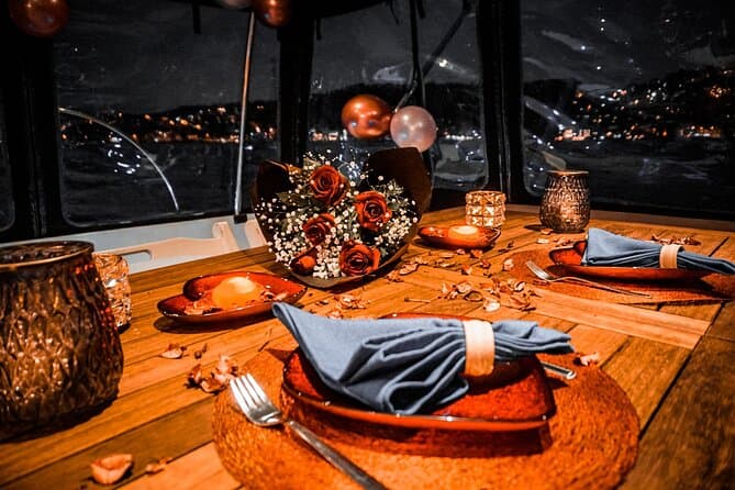 Private Yacht for Surprise Events (Birthday, Proposal, Anniversary) 2