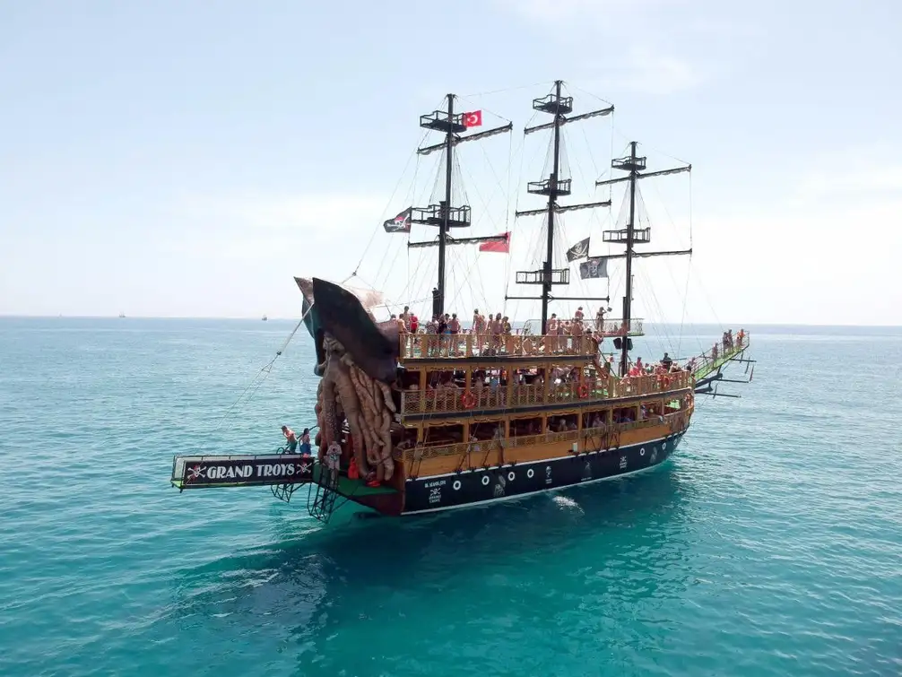 Antalya Pirate Boat: Düden Şelalesi, Swim & Foam Party 6