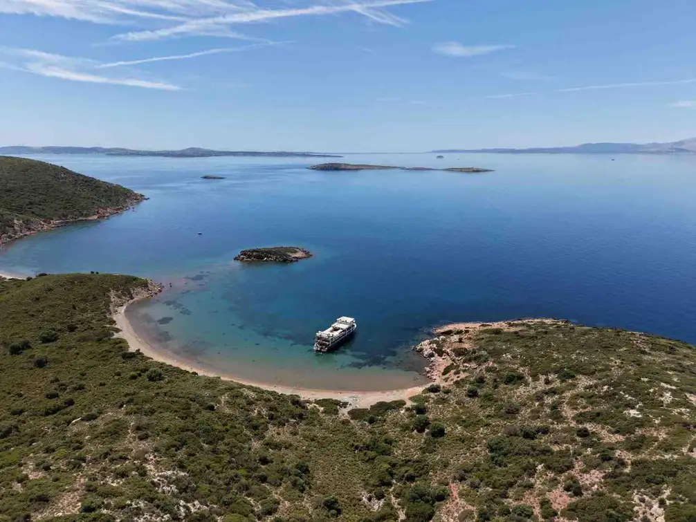 Izmir: Cesme Boat Tour and Alacati Visit 1