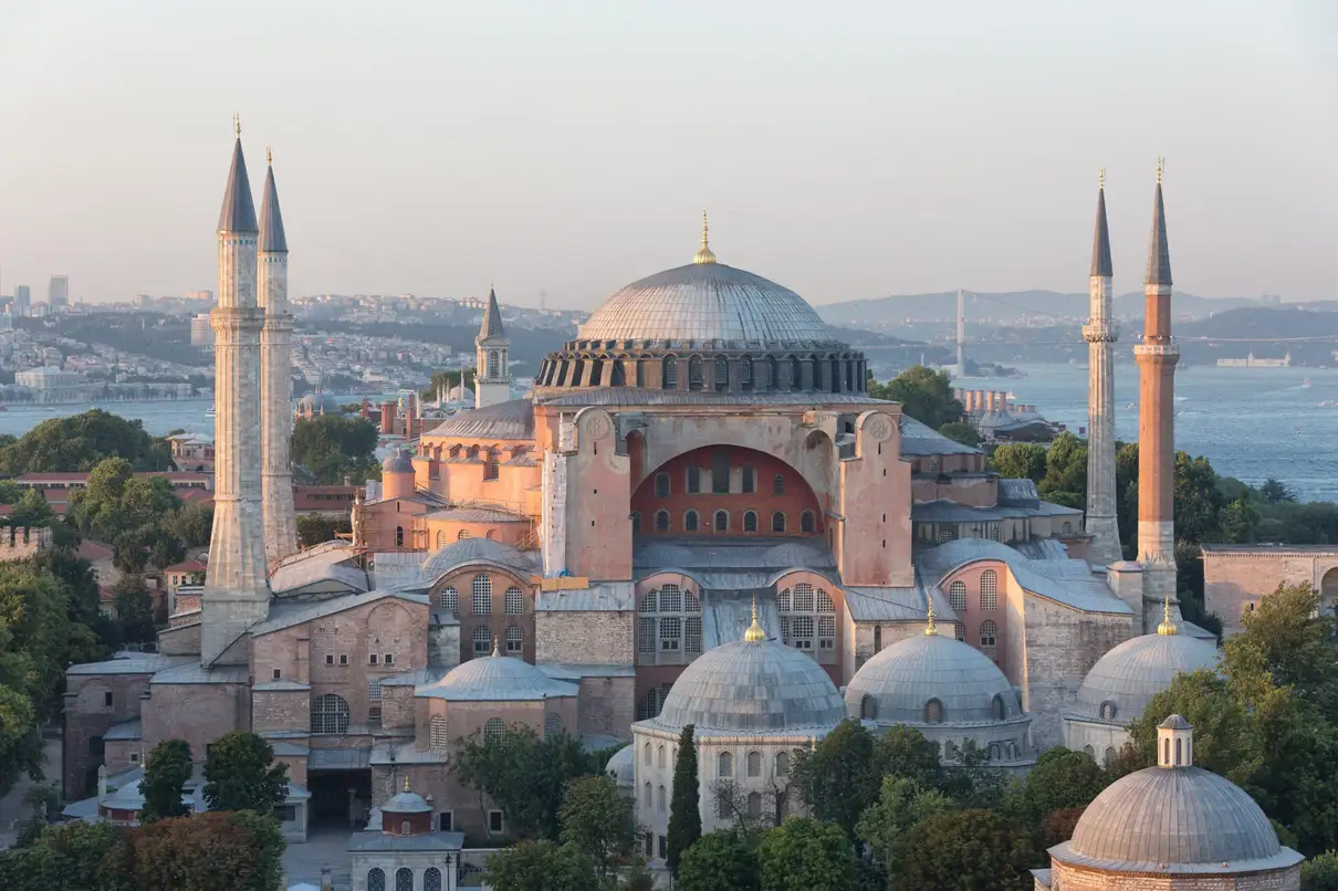 Finding Your Rhythm: The Art of Solo Travel in Istanbul
