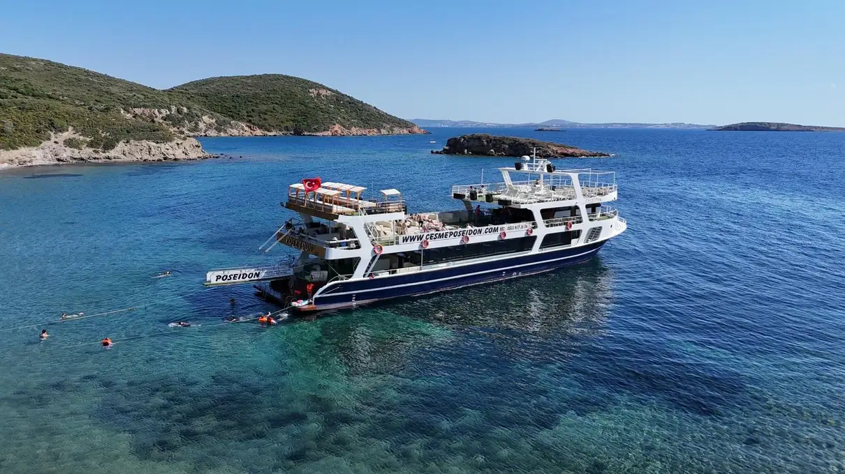 Izmir: Full Day Boat Trip around Cesme with BBQ Lunch