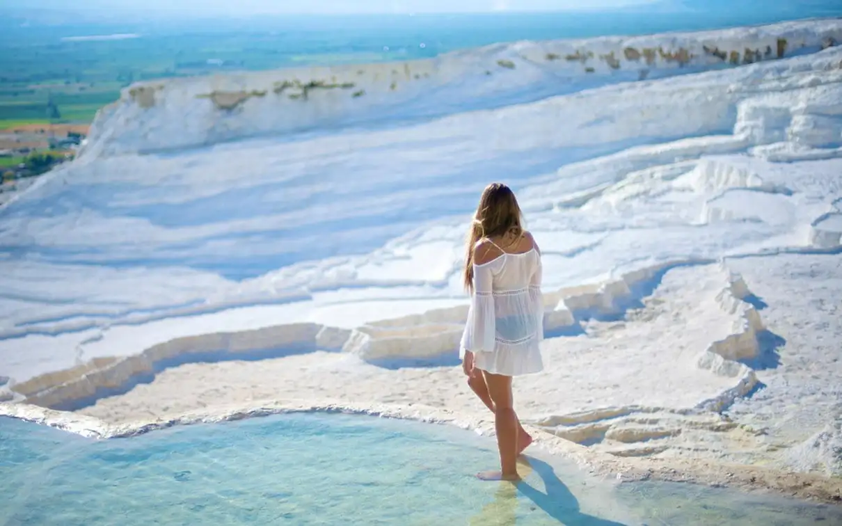 From Alanya: Pamukkale and Hierapolis Day Trip with Lunch 2