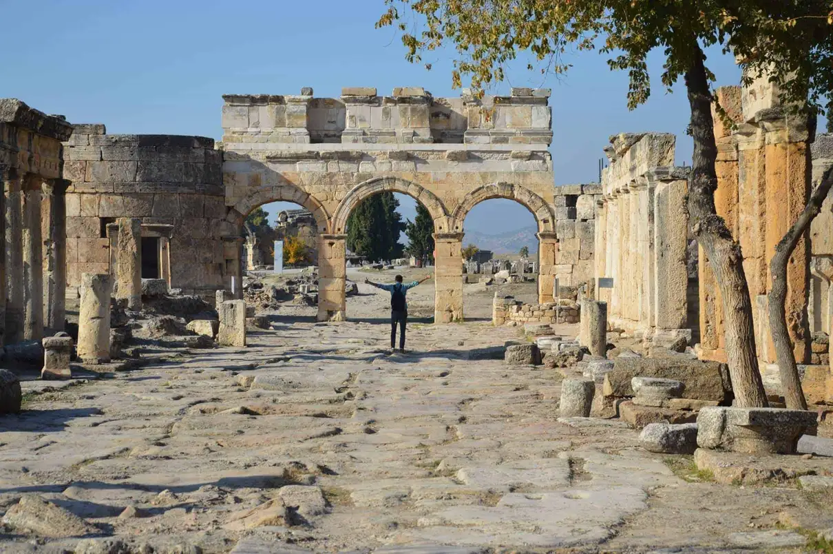 From Alanya: Pamukkale and Hierapolis Day Trip with Lunch 4