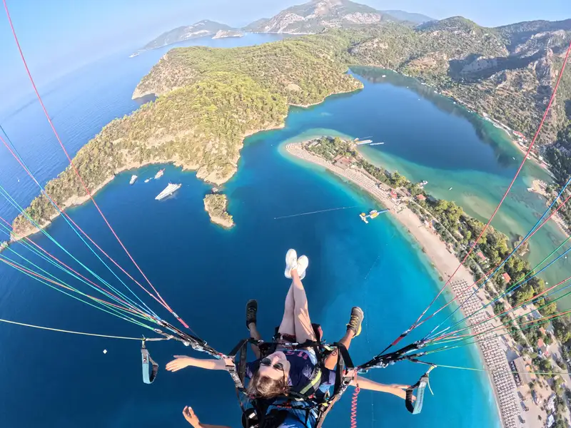 From Fethiye: Oludeniz Paragliding Trip with Transfer