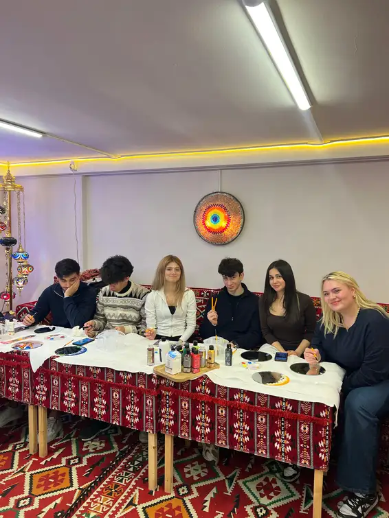 Istanbul: Mirror Painting Workshop - Reflection Meets Art 4