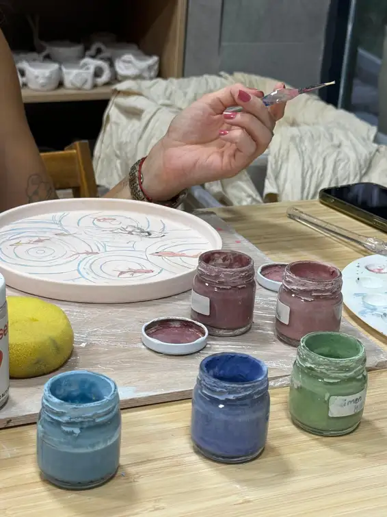 Istanbul: Color Your Own Ceramic Painting in Galata 4
