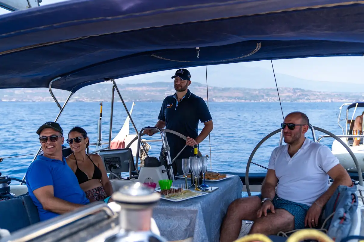 Catania: Cyclops Coast Cruise with Appetizer & Snorkeling