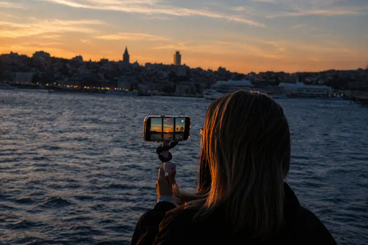 Istanbul: Bosphorus Sunset & Day Time Cruise, Drinks & Snack 1