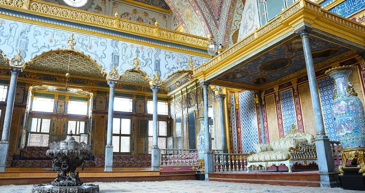 Topkapi Palace Complete Tour: Harem & Hagia Irene Included 10