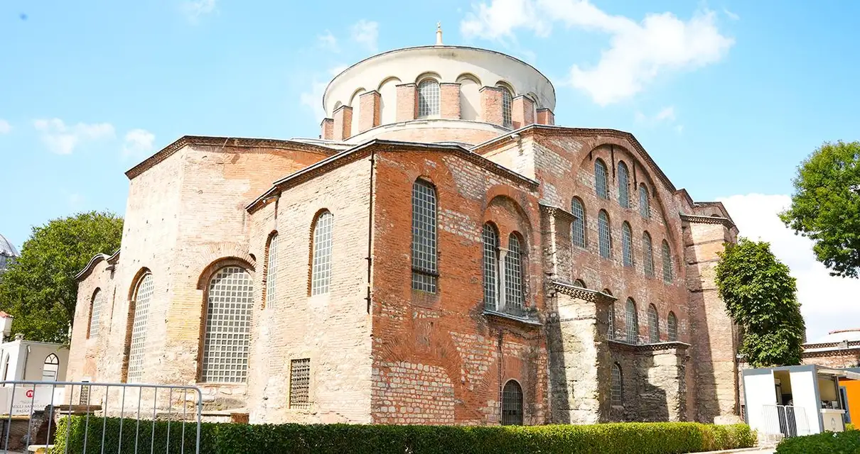 Topkapi Palace Complete Tour: Harem & Hagia Irene Included 3