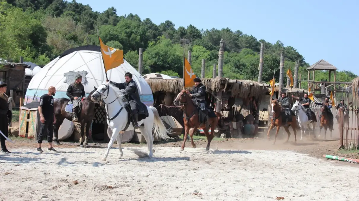 From Istanbul: Bozdag Film Plateau Day Trip with Lunch 2
