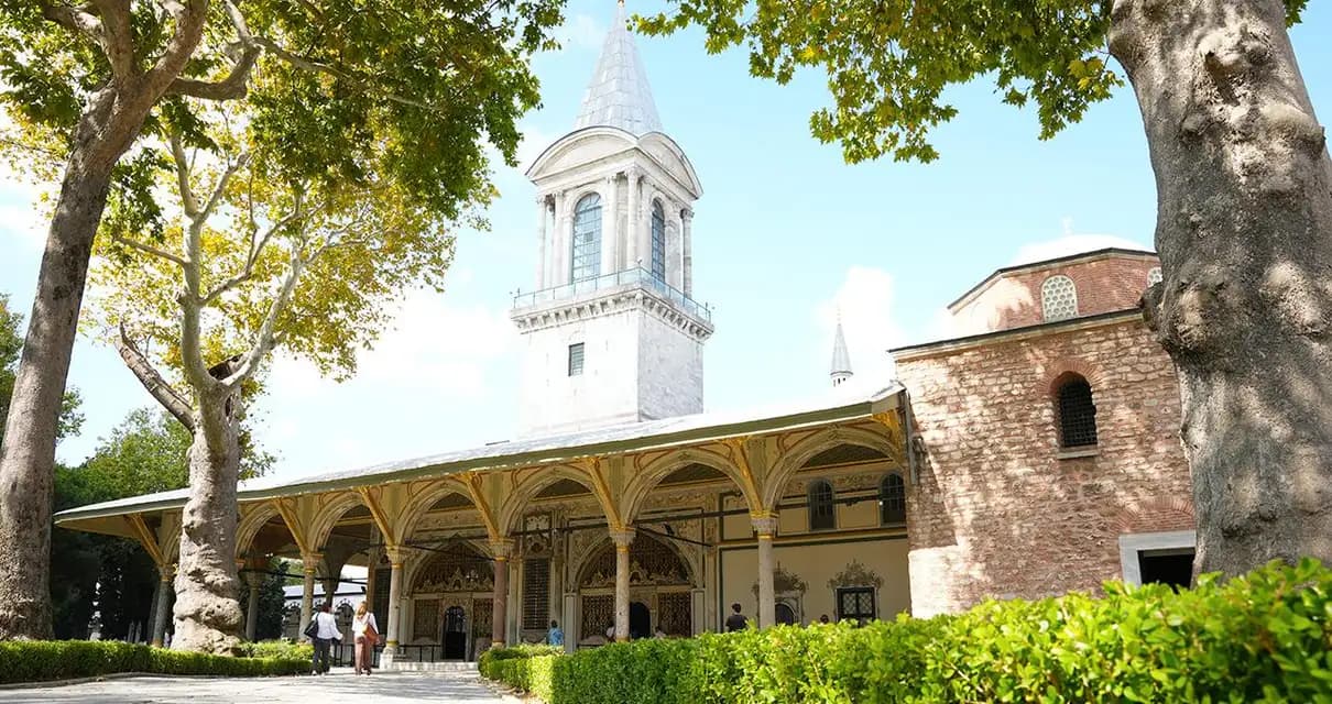 Topkapi Palace Complete Tour: Harem & Hagia Irene Included 6