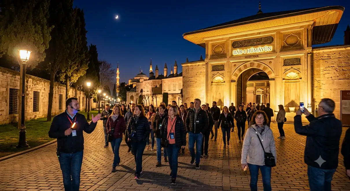 Istanbul: Topkapi Palace Evening Tour